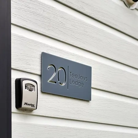 Prázdninový dům Teejay's With Hot Tub *