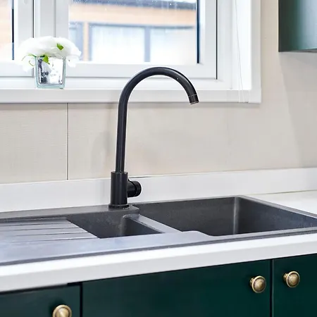 Teejay's With Hot Tub 度假居 *